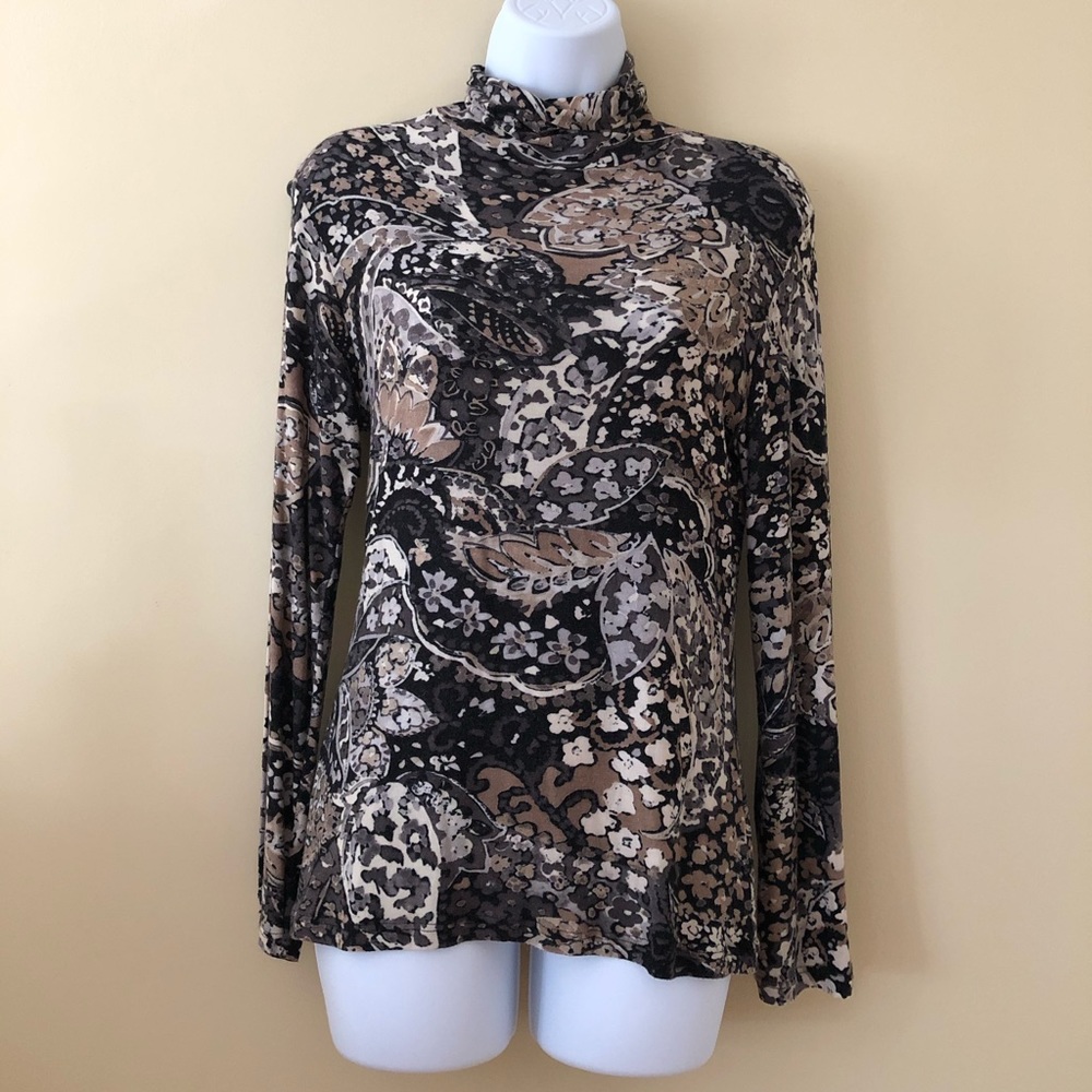 Women turtleneck sweater